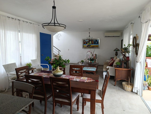 Casa En Alquiler En Primaveral, Bávaro, Punta Cana, 260m2