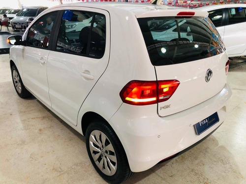 Volkswagen Fox 1.0 Mpi Trendline 12v Flex 4p Manual