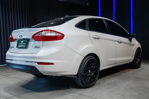 Ford Fiesta Titanium 1.6