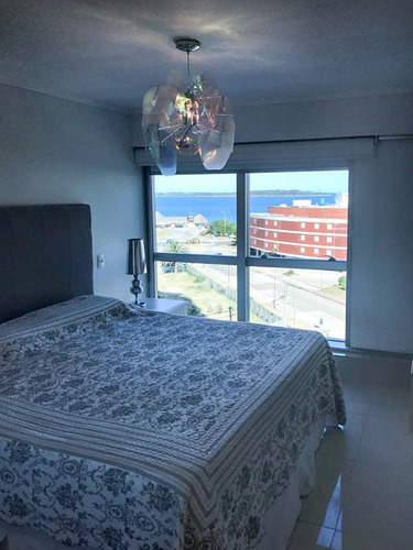 Imagen 7 de 15 de Apartamento En Venta De 2 Dormitorios En Playa Mansa (ref: Lij-5397)