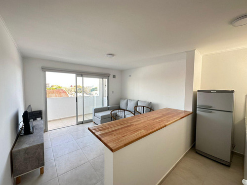Departamento En Alquiler Con Muebles. 18 E/62 Y 63