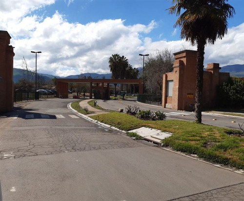 Parcela En Venta En Colina Polo Manquehue I