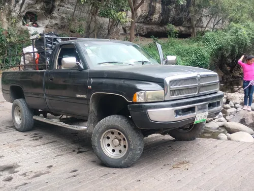 Dodge Ram 1500 Pickup Lujo 4vel Ee Mt