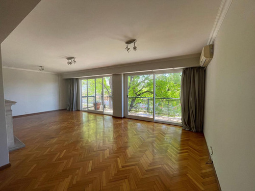 Piso En Venta Sobre Av. Libertador Al 5200 . Barrancas De Belgrano