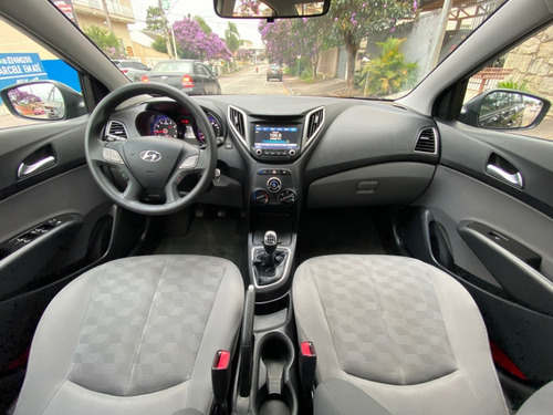 Imagem 8 de 13 de Hyundai Hb20s 1.6 Comfort Plus 16v Flex 4p Manual