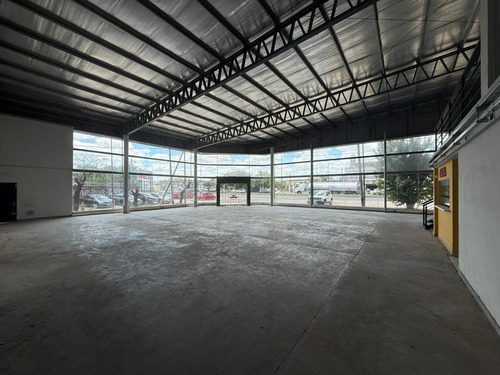 Local Comercial 681 M² En Esquina S/avenida - San Justo