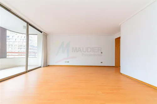 Departamento En Arriendo De 3 Dorm. En Las Condes