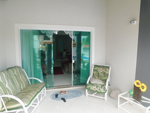 Casa C/ Piscina Muito Próximo Da Praia A Venda Em Peruíbe