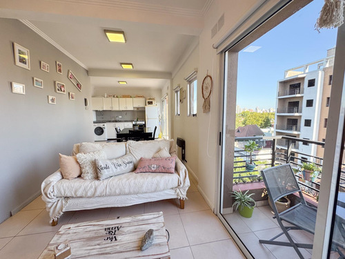 Departamento 3 Ambientes Con Dos Balcones Al Frente En Venta - Pringles 44 - Lanús Oeste