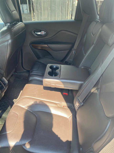 Imagen 4 de 10 de Jeep Cherokee 2015 3.2 Trailhawk Mt