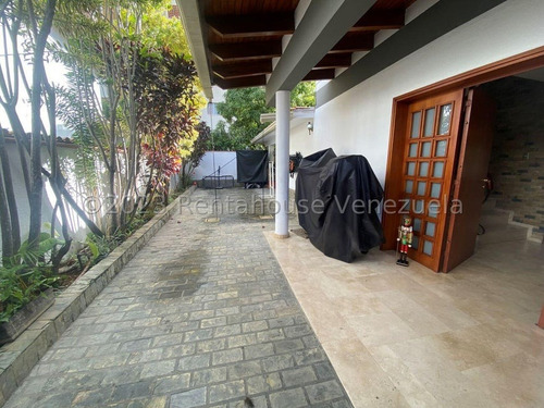 Casa En Venta En Santa Paula Calle Cerrada Casas En Caracas Angela Tochon