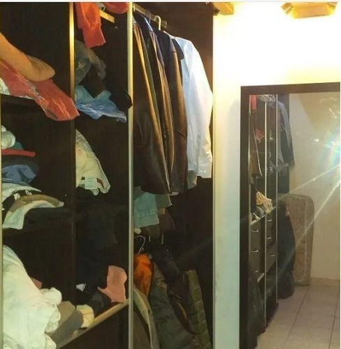 Imagen 10 de 13 de Venta - Amplia Casa - Merlo