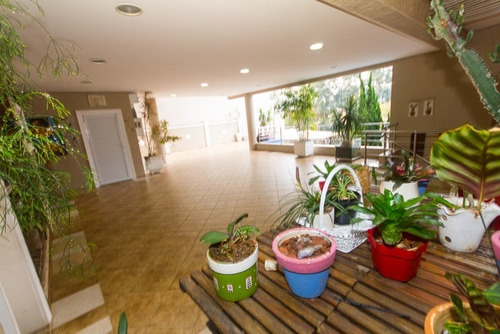 Imagem 11 de 15 de Sobrado Magnifico 4 Suítes 5 Vagas Condominio Fechado Swiss - 1033-10618