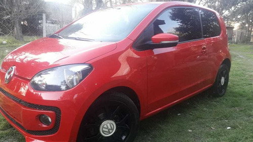 Volkswagen Up! 2016 1.0 High Up! 75cv 3 P