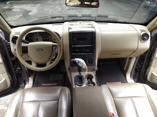 Imagen 9 de 10 de Ford Spor Trac 4x4 Automatica