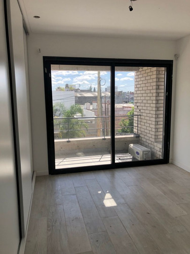 Imagen 13 de 30 de Espectacular 4 Ambientes En Venta En Haedo, Con Cochera.