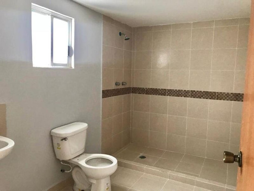 Imagen 11 de 11 de Casa Sola En Venta Casa Amplia De 3 Rec En Pachuquilla