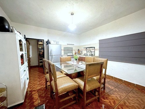 Casa Con Casita En Venta En San Miguel Vive Y Renta En Excelente Ubicación