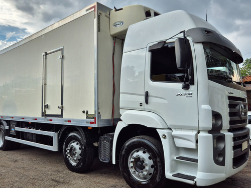Vw 30330 2023 Bitruck Refrigerado 4 Eixos 8x2 Frigorifico