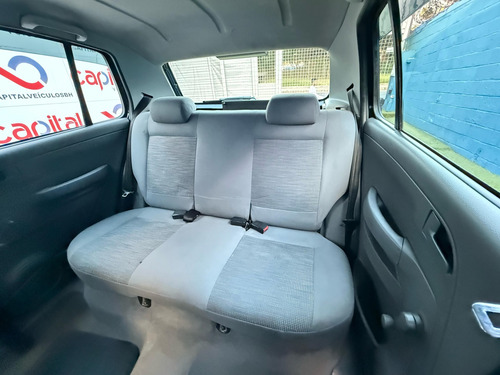 Volkswagen Fox 1.6 MI 8V FLEX 4P MANUAL