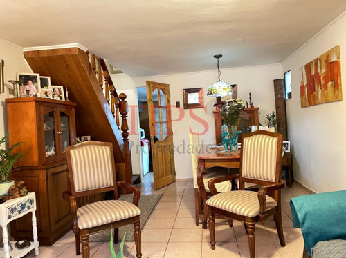 Acogedora Casa Con Cercanía A Servicios En Talagante