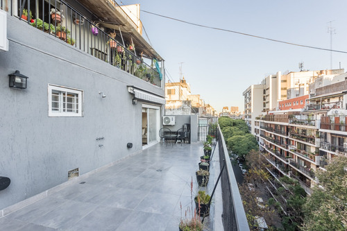 Departamento. Al Frente . Balcón Terraza + Parrilla Vista Abierta.