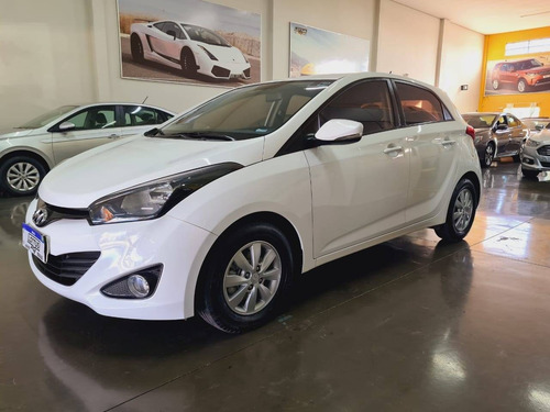 Imagem 1 de 9 de Hyundai Hb20 1.6 Comfort Style 16v Flex 4p Automático