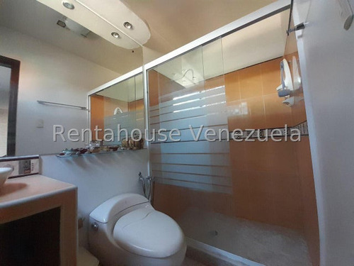Maribel Morillo Asesor Inmobiliario De Rentahouse Vende Conservado Y Comodo Apartamento; De 95m2 Con 3 Hab. Y 2 Baños; Conjunto Privado Con Vigilancia; Condominio Arcas De Norte; Este De Barquisimeto