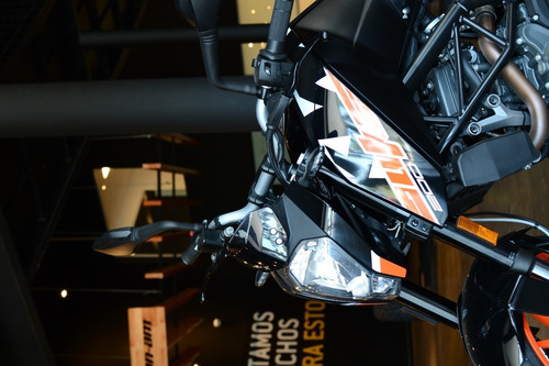 Imagen 1 de 9 de Duke 200 Ktm 2021 0km Facilidades En $ Sin Interes