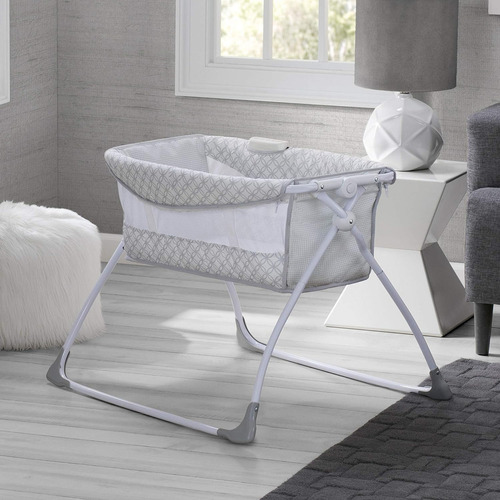 Cuna Moises Para Bebe Con Luz Sonido Delta Children Gris Diseño Circulos