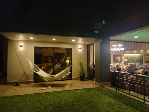Finca En Unidad Cerrada En Venta En Rionegro (sector San Antonio)