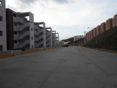 Imagen 2 de 10 de Valle Real Charallave