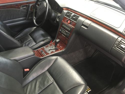 Imagen 8 de 13 de Mercedes Benz E240 V6 At Elegance 1997 Expoeste