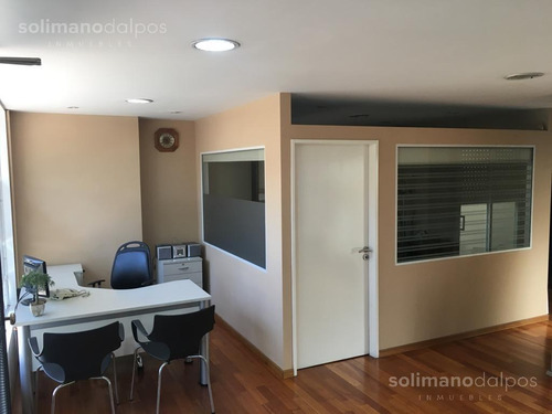 Imagen 4 de 7 de Gran Frente Comercial Reciclada Olivos- Sobre Av Ugarte