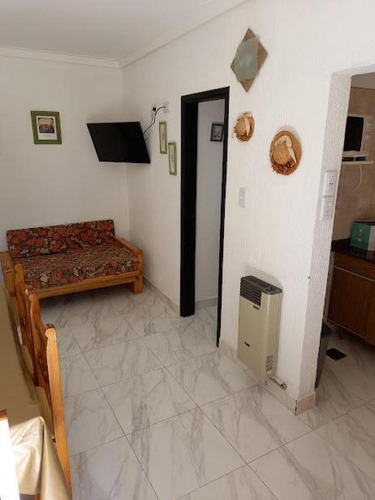 Departamento En Venta - 2 Dormitorios 1 Baño - Villa Gesell