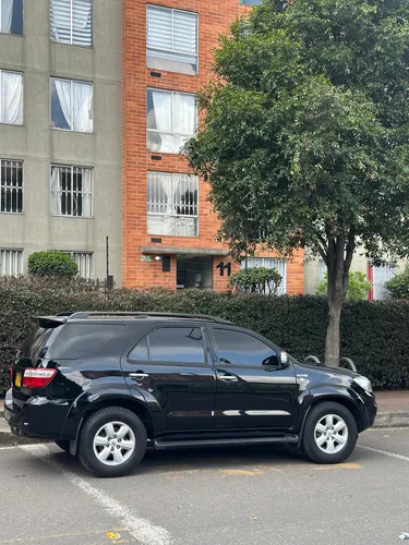 Toyota Fortuner 4.0 Sr5 blindaje 2 plus