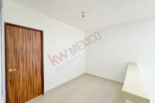 Casa En Venta Con Terreno Excedente En Un Residencial Muy Tranquilo Y Seguro En La Zona Norte De ...