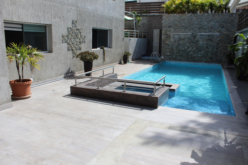 Casa En Venta Urb Altamira Lp