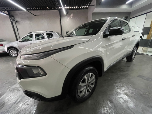 Fiat Toro 1.8 Endurance 16v Flex 4x2 Aut. 4p