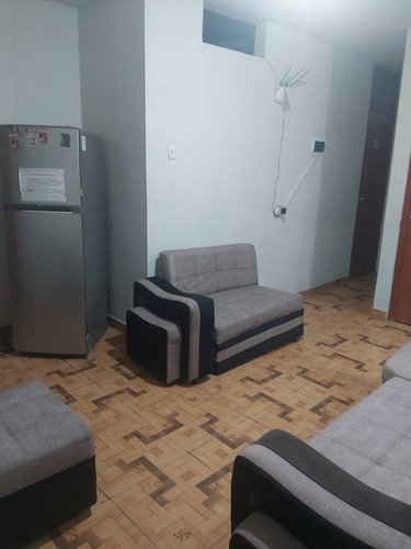 Alquilo Habitaciones - Urb. Sta. Margarita, A 100 Mts. Ucv