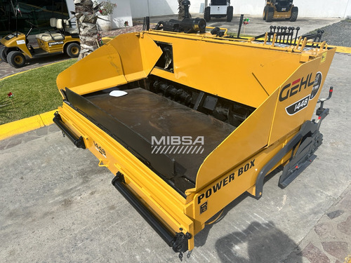 Pavimentadora Gehl 1448/voguele