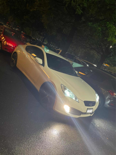 Hyunda Genesis 2.0t 2011