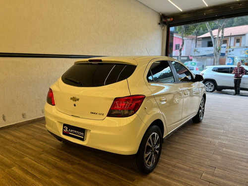 Chevrolet Onix Onix 1.4 LTZ SPE/4