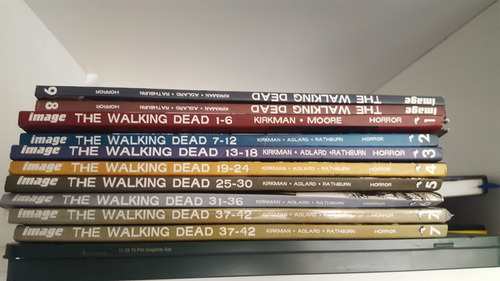Comics The Walking Dead Vol 1-9