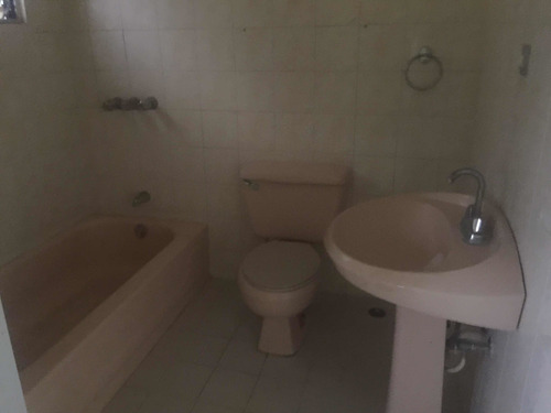 Imagen 8 de 14 de Alquilo Casa En Calle Primera De Ralma 2 Do Piso