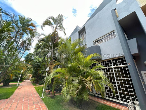 Bella Casa En Alquiler En Barquisimeto Jr