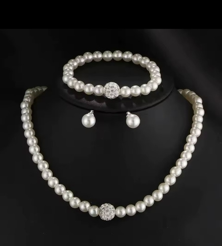 Conjunto De Collar Pulsera Y Pendientes
