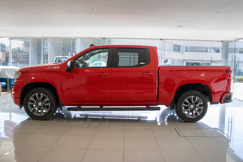 Chevrolet Cheyenne 5.3 Doble Cab Rst 4X4 At