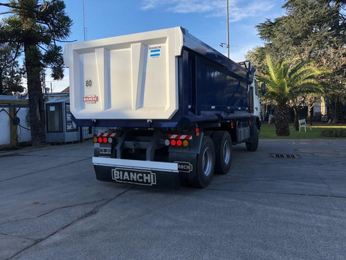 Imagen 7 de 12 de Iveco Astra 380 Hp 6x4 Volcadora Roquera Listo Para Trabajar