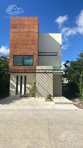 Casa  En Venta En Aqua Cancun / Codigo: B-mrm3856